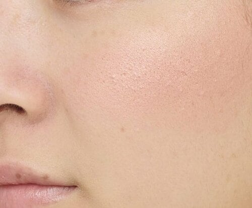 【ツヤ感】パールが広がりきらめく頬に チークおすすめ イメージ