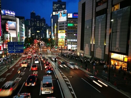 「スマホじゃ夜景は撮れない」そう思っていました