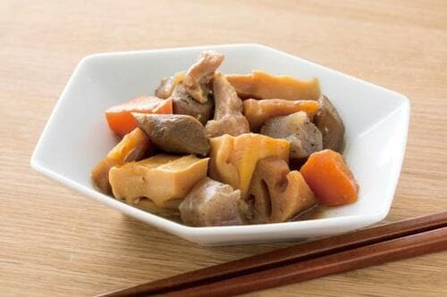1位だしのうま味を利かせた7種具材の筑前煮はプロも絶賛の味