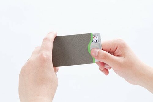 見た目もオシャレ最先端技術でスキミング防止