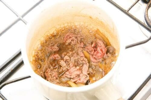 “いかにもお店”なやわらか牛丼は短時間煮ることで作れました
