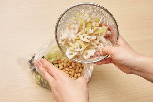 しょうゆのうま味が芯まで染みこむ 野菜のしょうゆ漬けレシピ