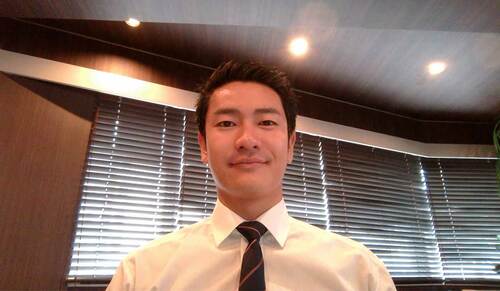 【Webカメラ】全体的に赤みが強く近くで話す声を拾いにくい 小型ノートPCおすすめ イメージ