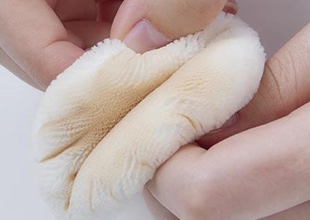 毛穴をカバーできるパフの使い方は? 化粧下地おすすめ イメージ