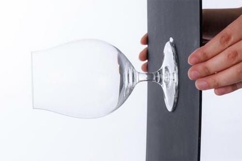 地震からガラスも守る! 転倒防止粘着ジェル イメージ2