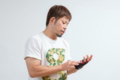 選びのポイント1:自分の手にちょうど良いサイズを選ぶ