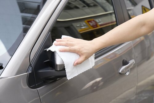 細かい場所を拭くのならアリ 車用マイクロファイバークロスおすすめ イメージ2