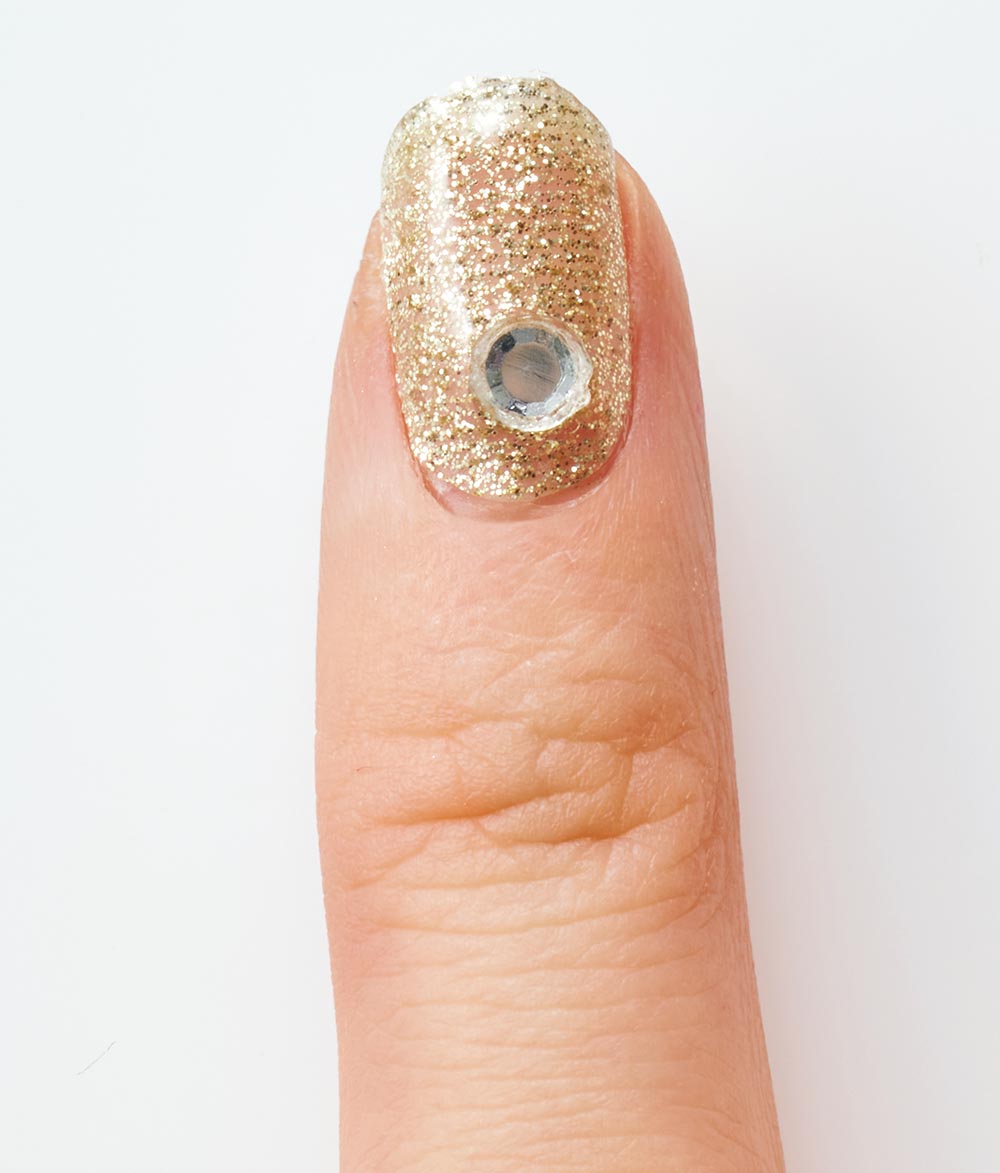 市場 同梱不可 貼るだけ 派手 ベージュ セルフネイル ジェルネイル 大理石 ネイルシール シンプル お得 可愛い おひとり様１枚まで お買い回り