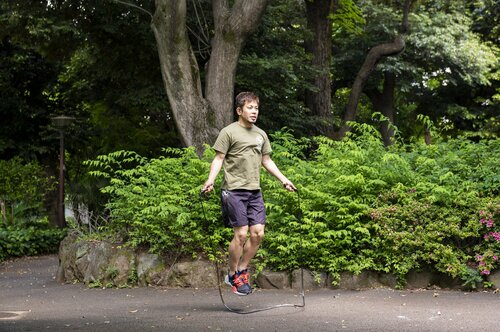 5位:保護ゴム付きで耐久性に優れた「KOOPRO」