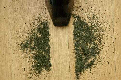 4位: 吸った液体が出てしまう乾湿両用の謳い文句に疑問