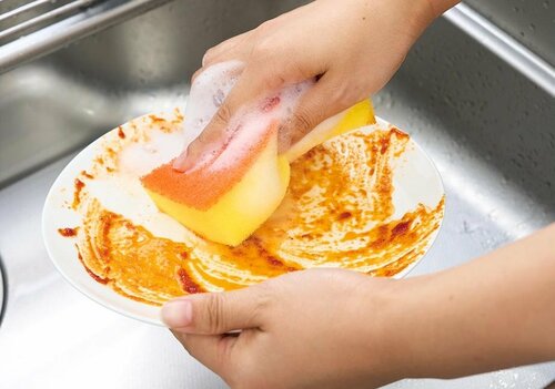 洗浄力があるのに手荒れしない食器用洗剤ってある？ 食器用洗剤おすすめ イメージ