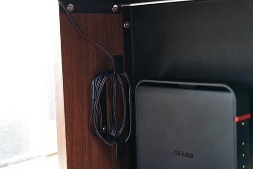 スマホやPCなどの配線をオシャレ&使いやすく隠します イメージ2