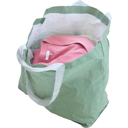 1:年2回の入れ替えで今日着たい服が見つけやすくなる クローゼットの収納アイデアおすすめ イメージ2