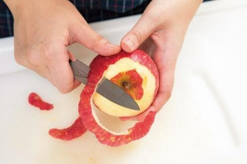 忙しい朝やたくさんむく際りんご皮むき器が重宝します イメージ2