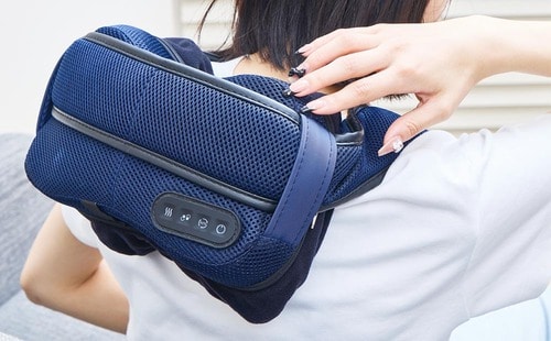 操作ボタンの位置がイマイチ…… ネックマッサージャーおすすめ イメージ