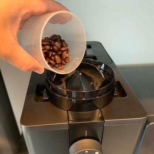 できあがるのを待つ時間が楽しいコーヒーメーカーです
