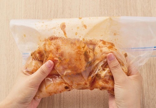 下味に使えばねぎの旨みとごま油で鶏むね肉もしっとり！ ご飯のお供おすすめ イメージ