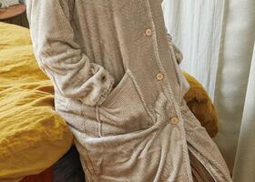 【ニトリ】大人気の「着る毛布」はホントに快適に過ごせる？｜『LDK』がテスト