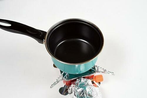 ［検証3］ゴトクに乗せる容器の限界サイズは直径14cm程度 イメージ