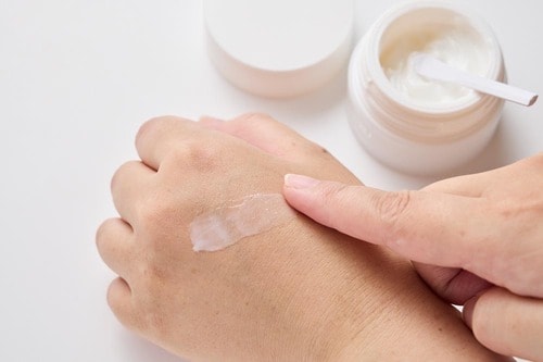 選び方3：使用感 化粧水&クリームのライン使いおすすめ イメージ