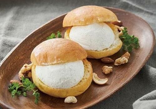 クリームは甘さ控えめでなめらか「澄ふわマリトッツォ」 イメージ2