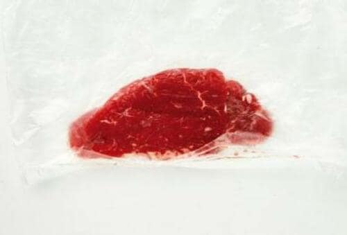 うす~い見た目とは裏腹にすごい実力のアイラップ