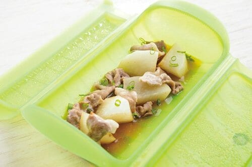 ルクエのシリコンスチーマーは水分が多い料理には不向き