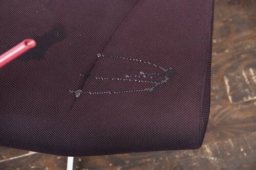 ソファで検証!水滴は転がるか? イメージ2