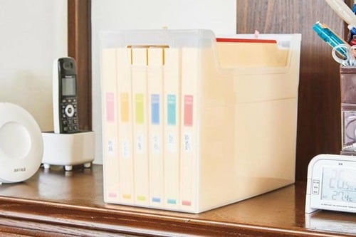 ポイント3:本棚にも収納可能な安定感