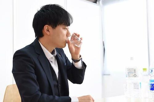 9位: アサヒ飲料「おいしい水 富士山のバナジウム天然水」