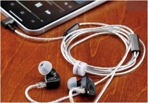 抜群の広がり感のある音質にマイク性能もダントツにいい! 家電批評ベストバイオブザイヤーおすすめ イメージ