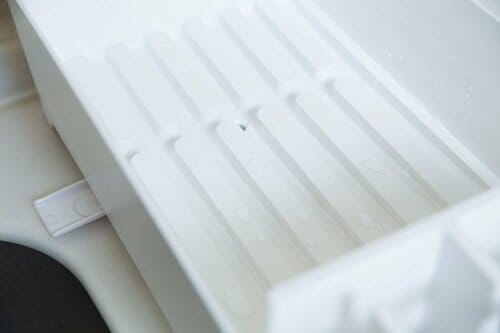 【シンクまわり収納②】持ち運べる水切りラックに食器類を入れる イメージ