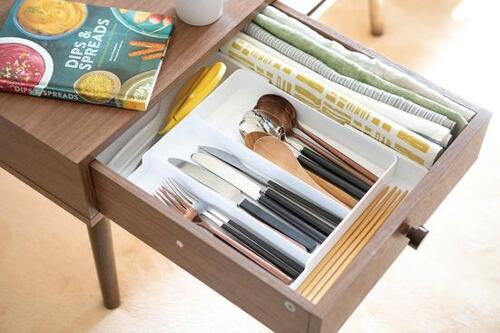 ニトリ「縦横伸縮整理トレー Nブラン（ホワイト）2