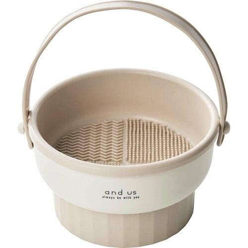 バスルームアイテムおすすめ and us メイクブラシクリーナー イメージ1