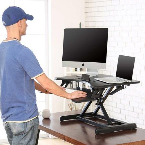 デスクワーカーの慢性病の「腰痛」は スタンディングデスクで改善に期待！ イメージ2