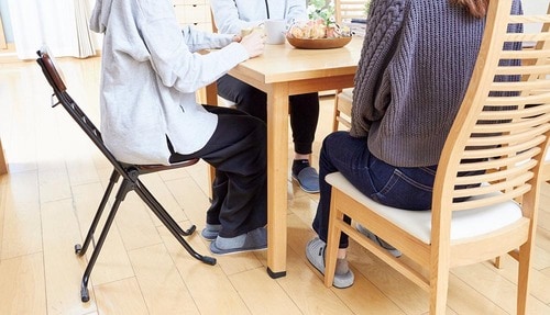 どんな机にも高さがマッチする イメージ