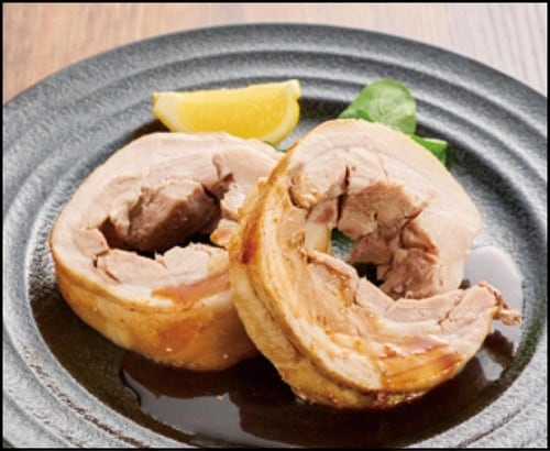 切り分けるとちゃんとした料理に デカ盛りお取り寄せグルメおすすめ イメージ