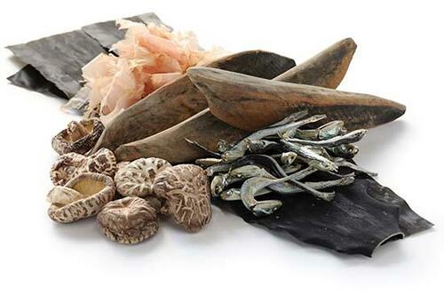 素材のうま味をサポートする顆粒・粉末だし イメージ