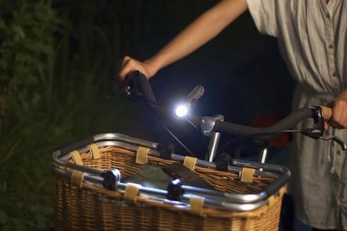 太陽光で最大４時間点灯いざという時以外も頼れます イメージ4