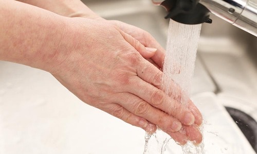 お弁当作りの前も手を洗うこと お弁当向け冷凍食品おすすめ イメージ