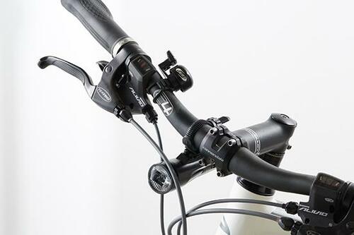 明るいうえに点灯時間も最長キャットアイ「GVOLT70」 イメージ14
