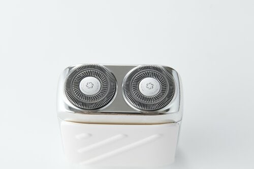 超コンパクトで特徴的なデザイン 小型シェーバーおすすめ イメージ