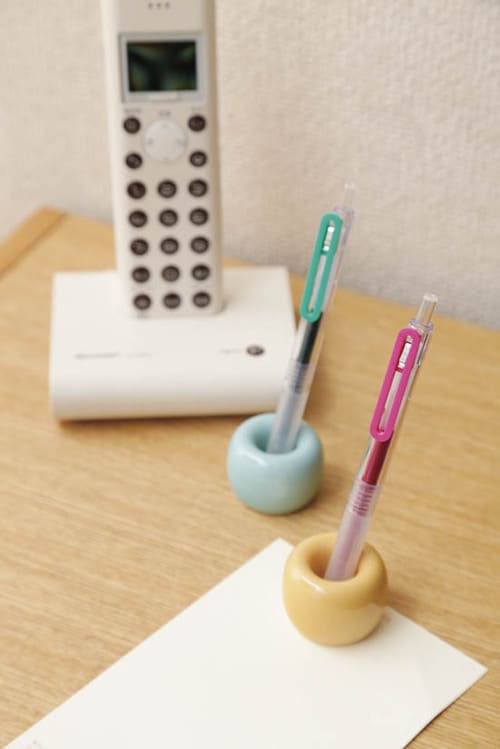 【アイデア10】よく使うペンは歯ブラシスタンドに常備