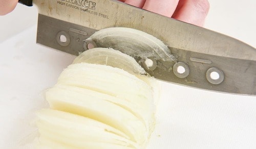 完全解凍すると切りにくいのでNG イメージ