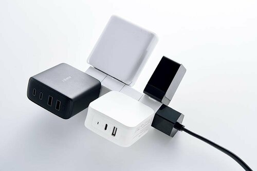 殿堂入りの理由：大きなACアダプターもお任せ！ イメージ