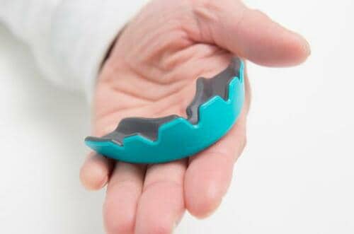 独自のモールド材使用衝撃をうまく分散するlo-bloo
