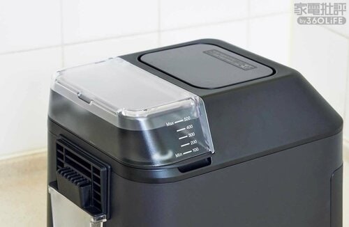 本体背面に水タンク搭載 ノンフライヤーおすすめ イメージ