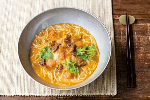 ベトナムの牛シチュー麺はスープと細麺がベストマッチ! イメージ