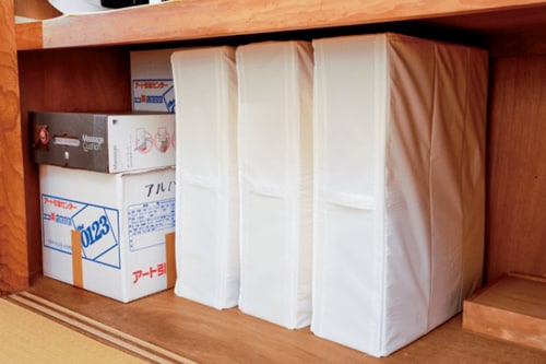 縦置き・横置き両方できる布団ケースにまとめるのが◎ココではIKEAのSKUBB/スクッブがオススメ イメージ2