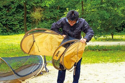 ［ポイント②］設営は束ねているゴムを外すだけ イメージ